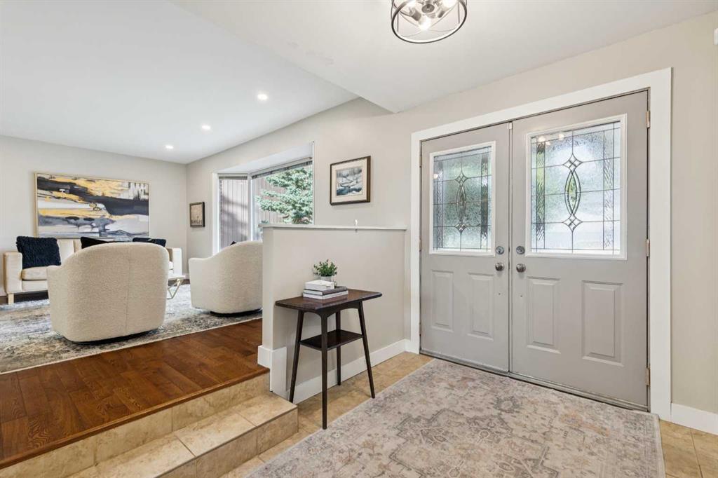 Picture for 7 Woodgreen Crescent SW