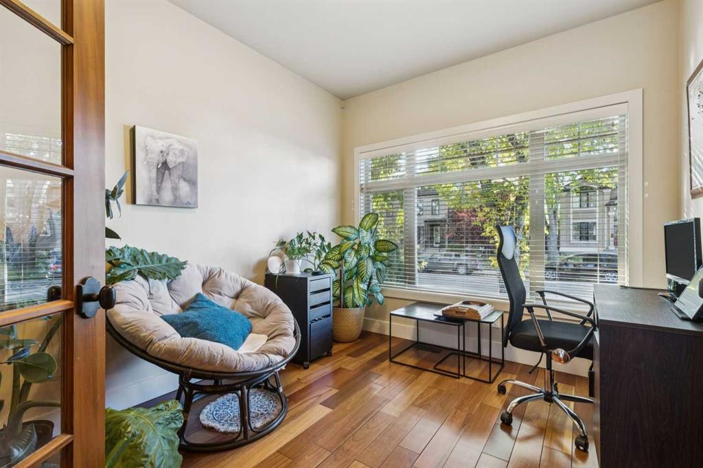 Picture for 2050 47 Avenue SW