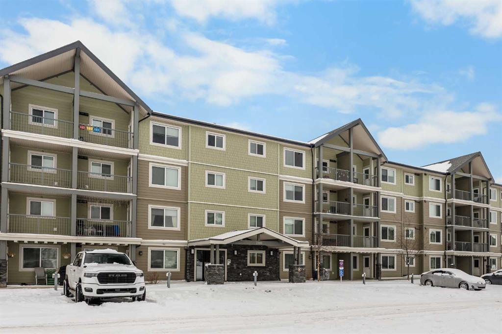 Picture for 2210, 181 Skyview Ranch Manor NE