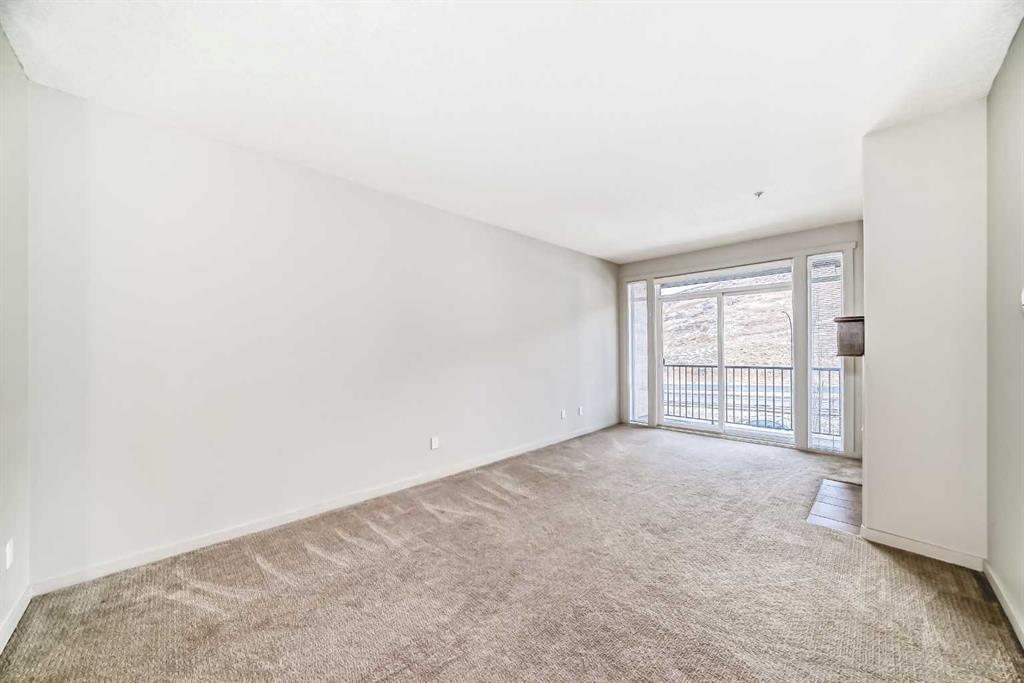 Picture for 208, 141 Mountain Street 