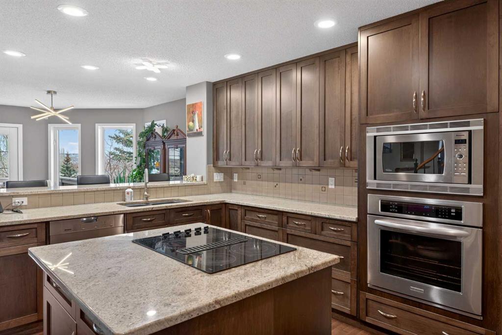 Picture for 111 Valley Ponds Crescent NW