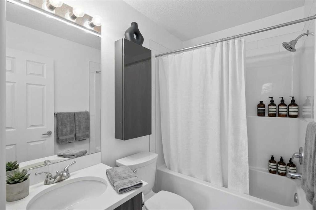 Picture for 2313, 215 Legacy Boulevard SE