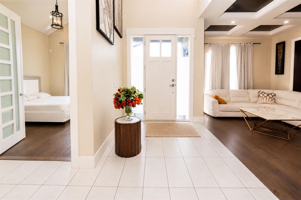 Picture for 772 East Lakeview Road 