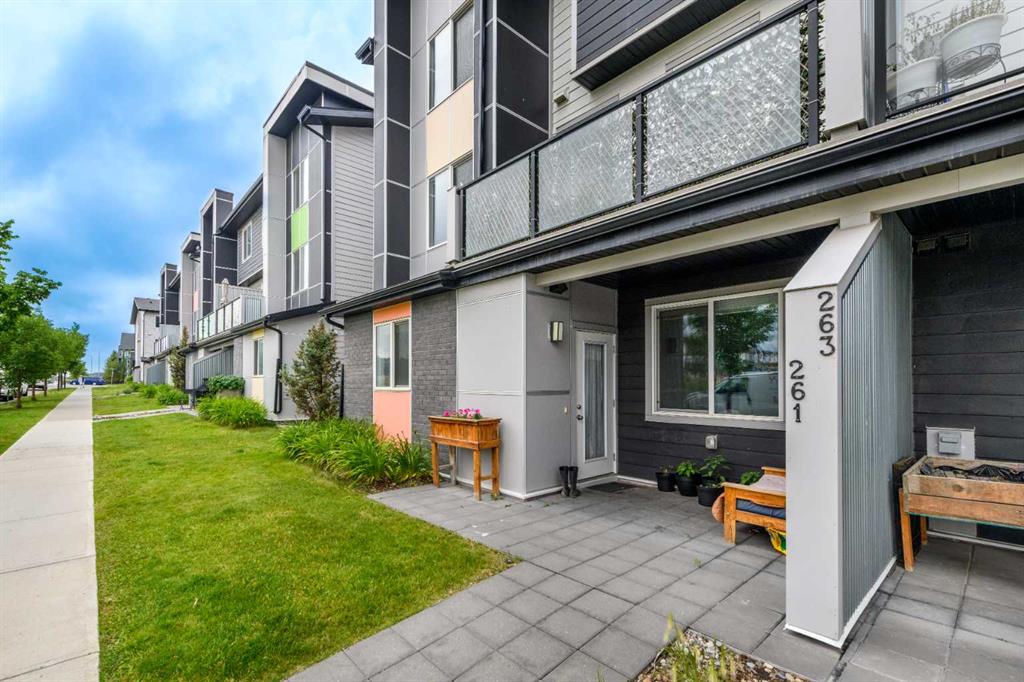 Picture for 261 REDSTONE Street NE