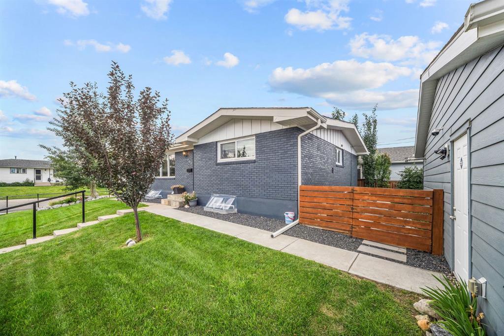 Picture for 703 Millar Road NE