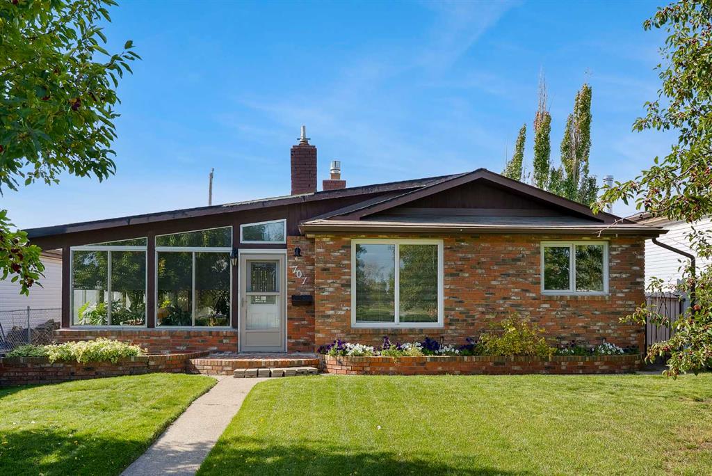 Picture for 707 Fortalice Crescent SE
