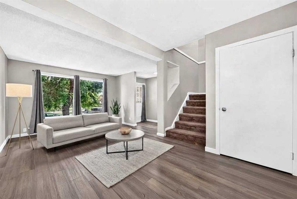 Picture for 96 Erin Woods Boulevard SE