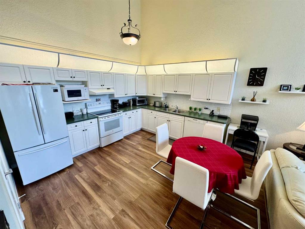 Picture for 313, 6868 Sierra Morena Boulevard SW
