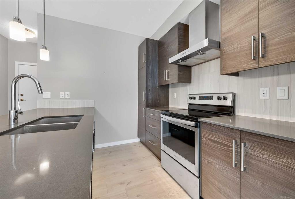 Picture for 407, 122 Mahogany Centre SE