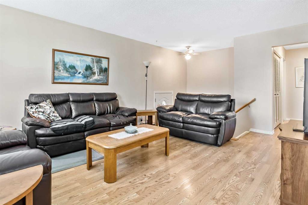 Picture for 323 Woodvale Crescent SW