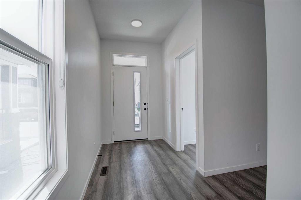 Picture for 314 Midgrove Link SW