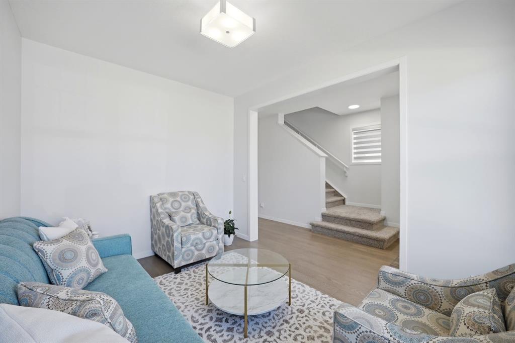 Picture for 908 West Lakeview Drive 