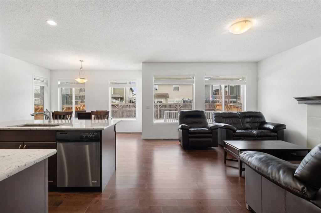 Picture for 182 Auburn Sound Close SE