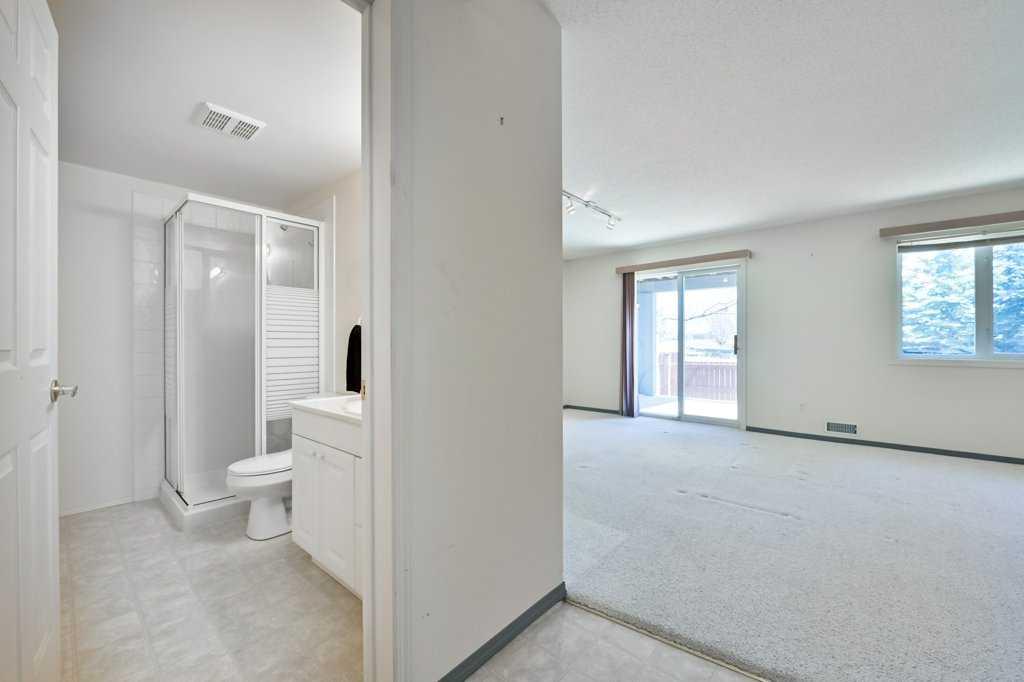 Picture for 184 Valley Ridge Heights NW