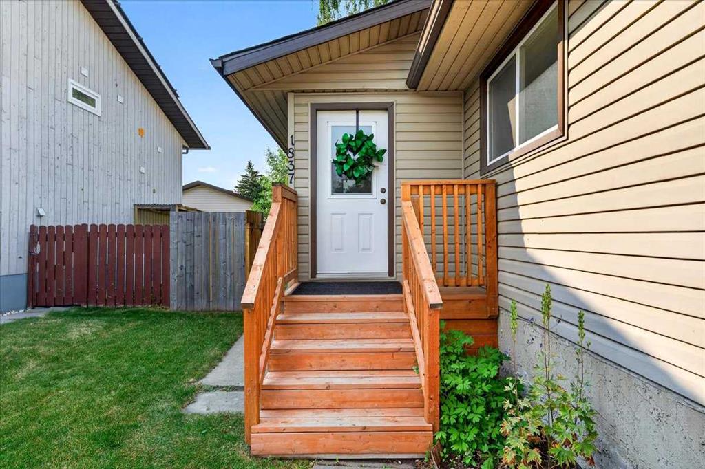 Picture for 1837 Meadowbrook Drive SE