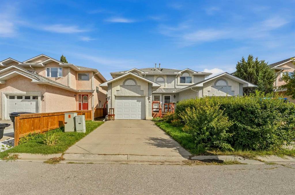 Picture for 28 Martinglen Way NE