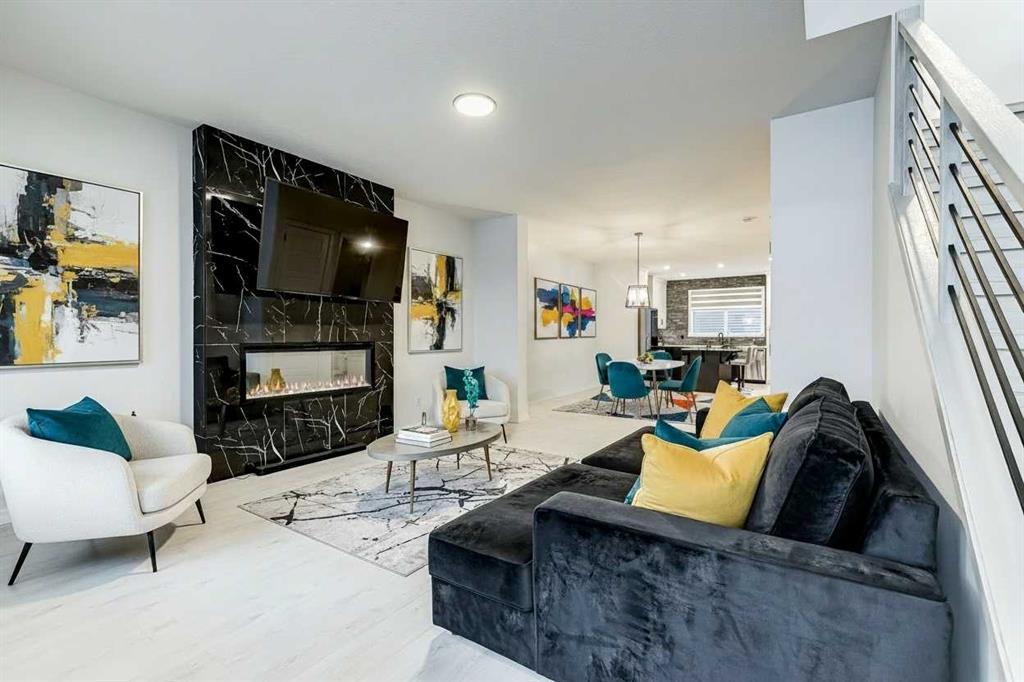 Picture for 184 Rowmont Boulevard NW