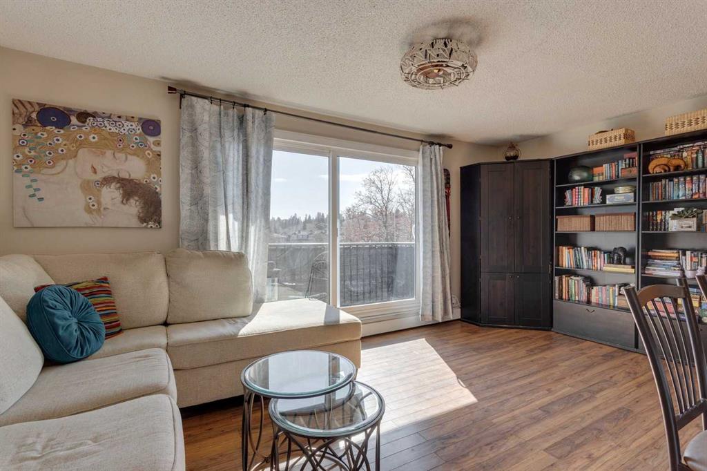 Picture for 301, 2203 14 Street SW