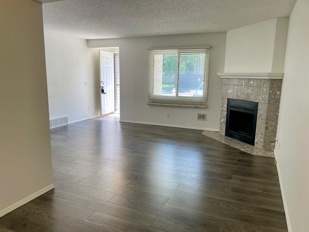 Picture for 81 Cedar Springs Gardens SW