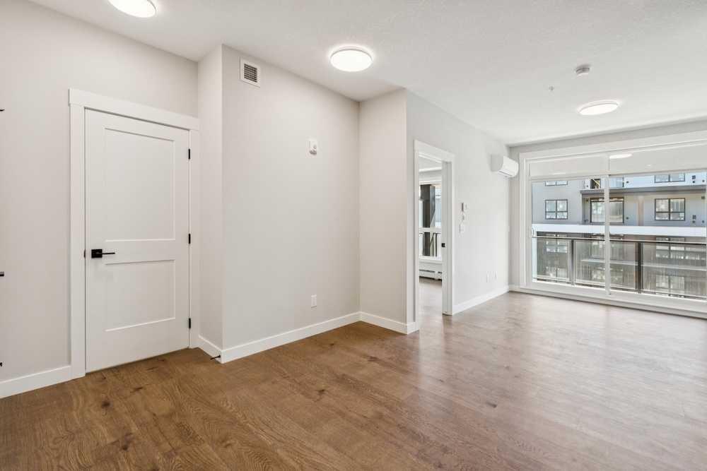 Picture for 1215, 14910 1 Street NW