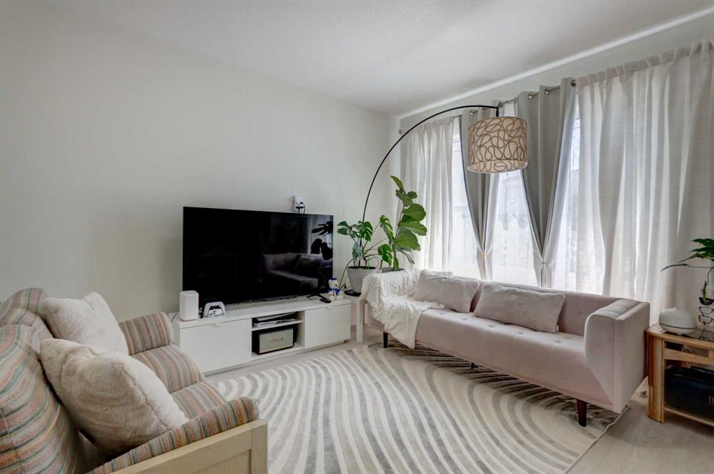 Picture for 30 Creekside Manor SW