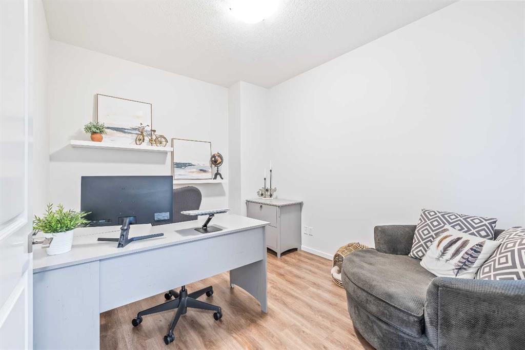 Picture for 15 Tuscany Ridge Manor NW