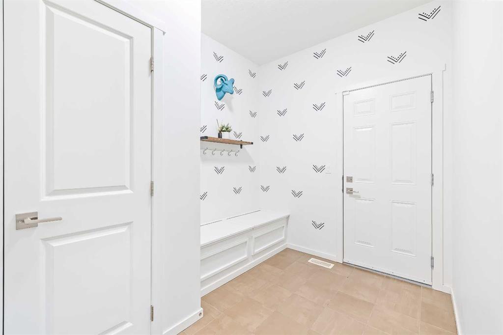 Picture for 15 Tuscany Ridge Manor NW