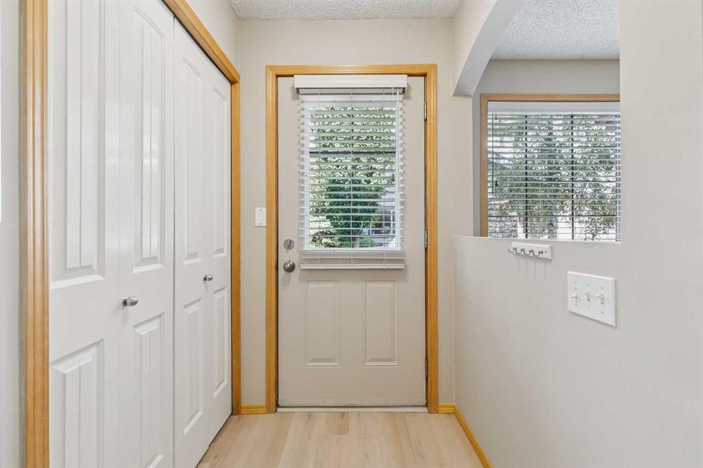 Picture for 106, 7 Everridge Square SW