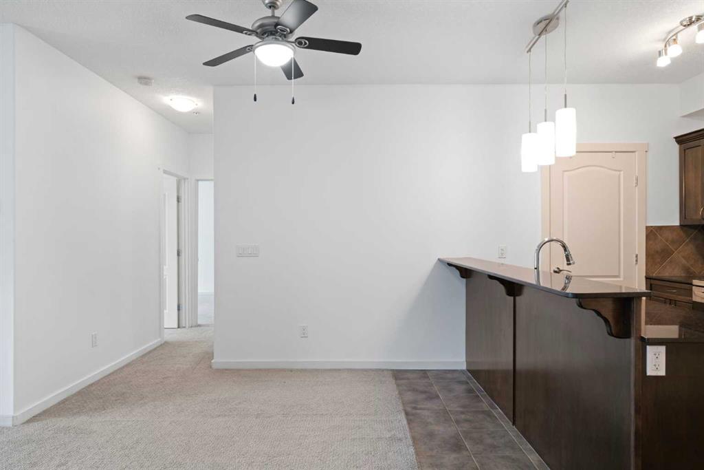 Picture for 208, 141 Mountain Street 