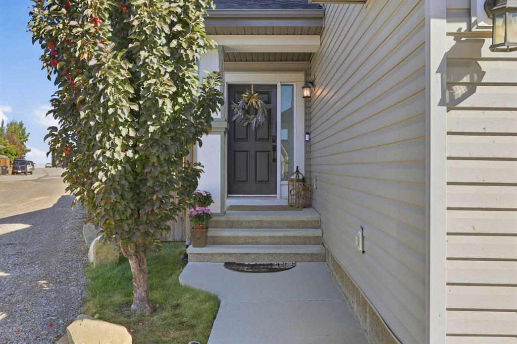 Picture for 91 Copperpond Terrace SE