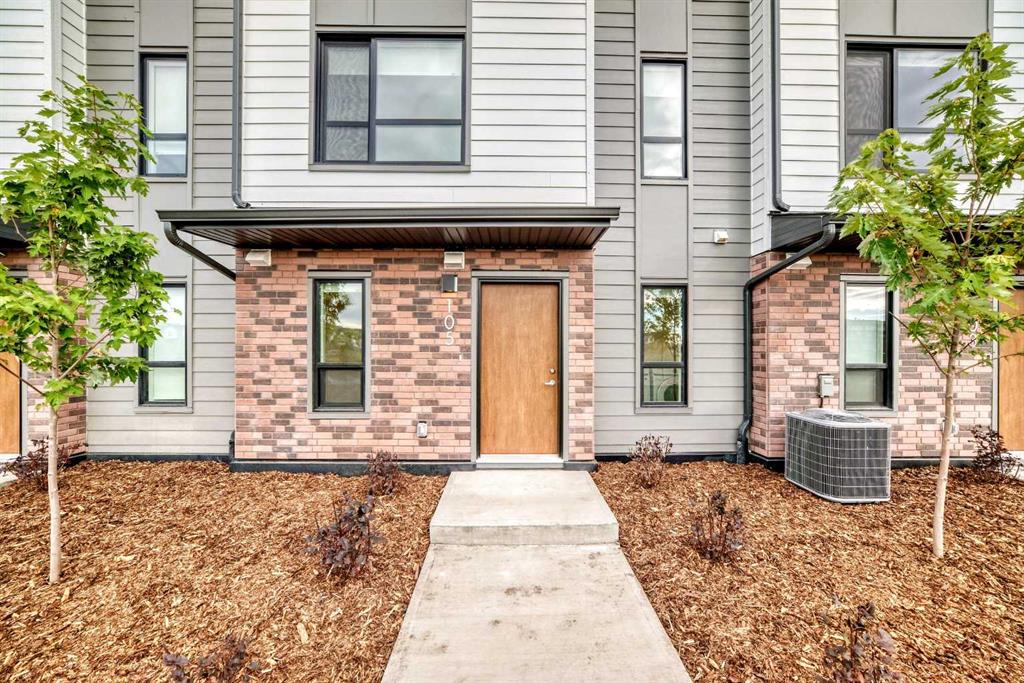 Picture for 105, 20295 Seton Way SE