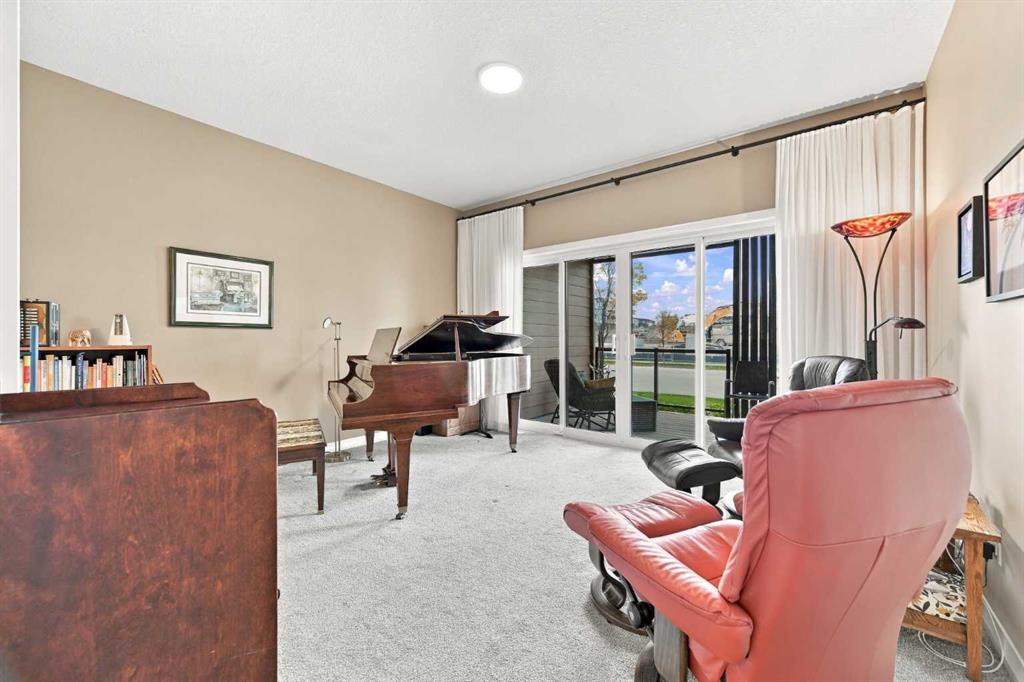 Picture for 1911 Mahogany Boulevard SE
