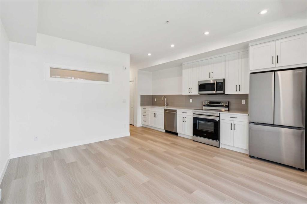 Picture for 7220, 1802 Mahogany Boulevard SE