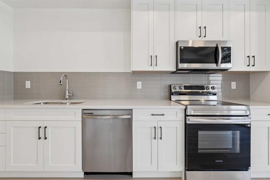 Picture for 7220, 1802 Mahogany Boulevard SE