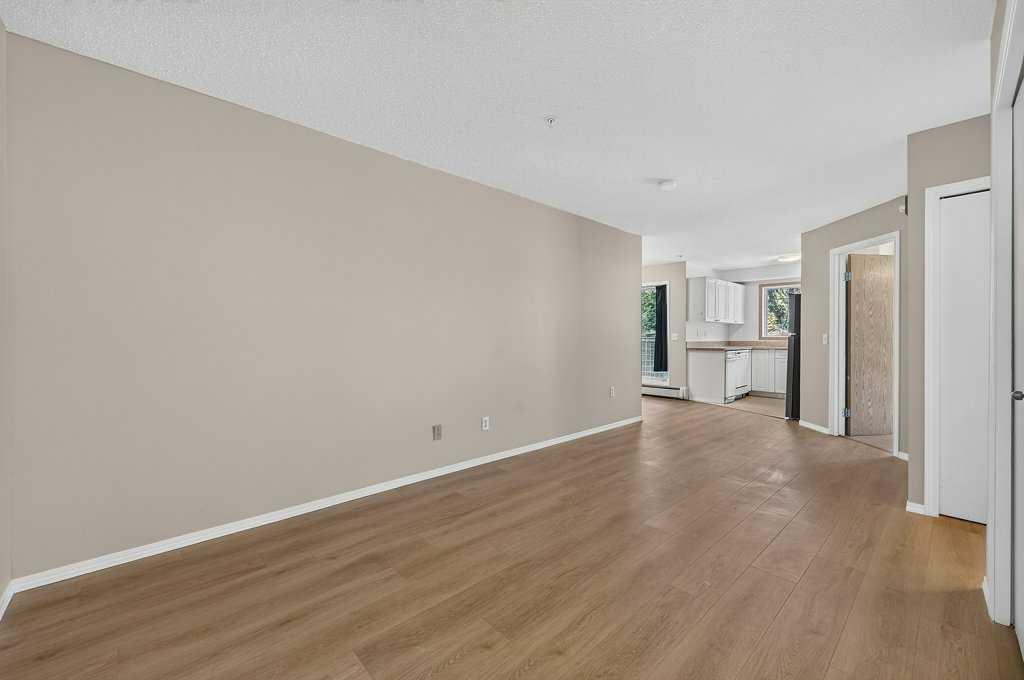 Picture for 106, 11 Somervale View SW