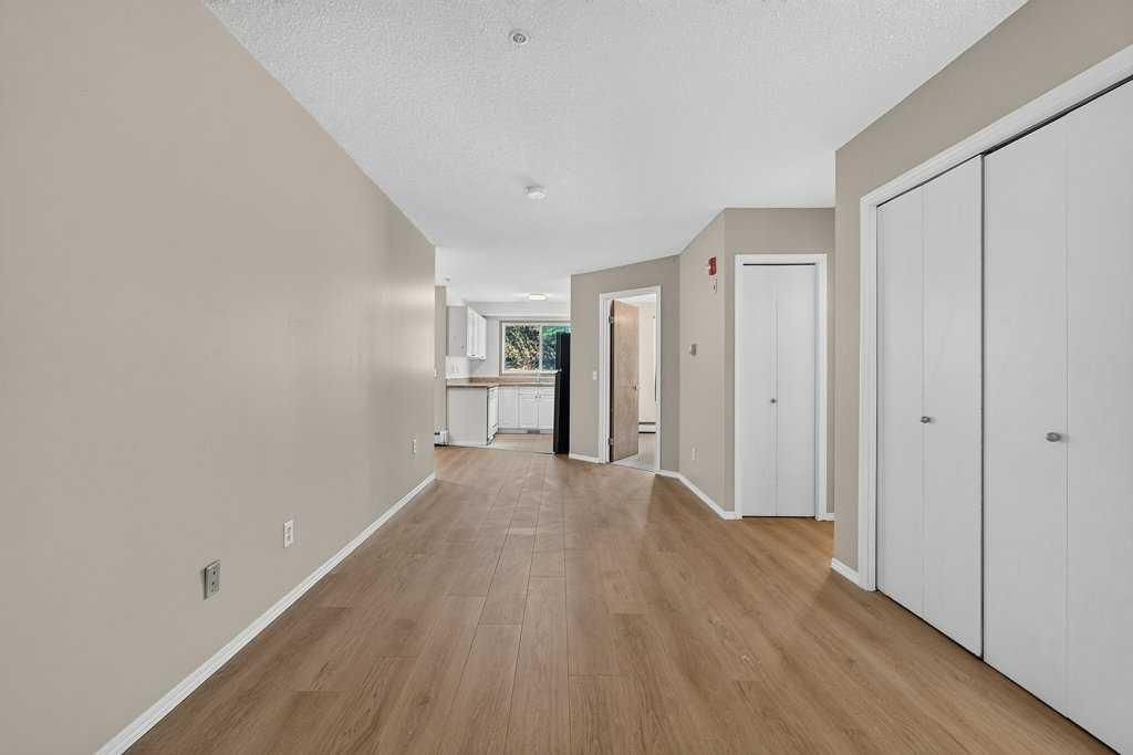Picture for 106, 11 Somervale View SW
