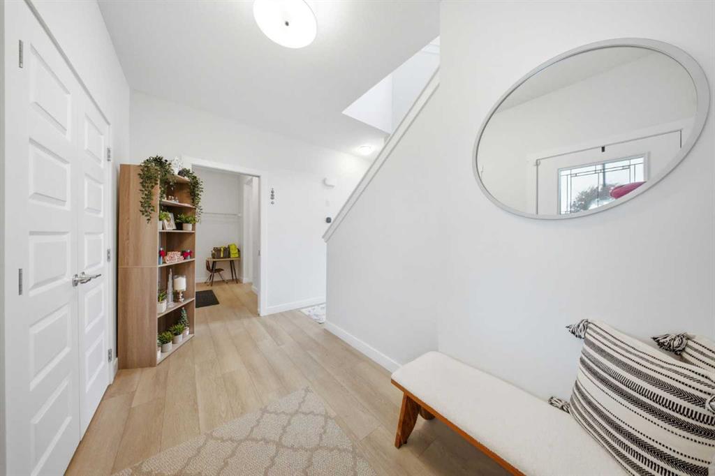Picture for 1448 Bayview Point SW