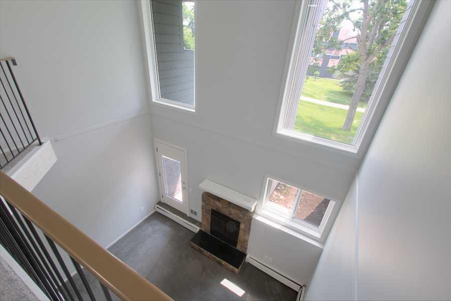 Picture for 4172, 90 Glamis Drive SW