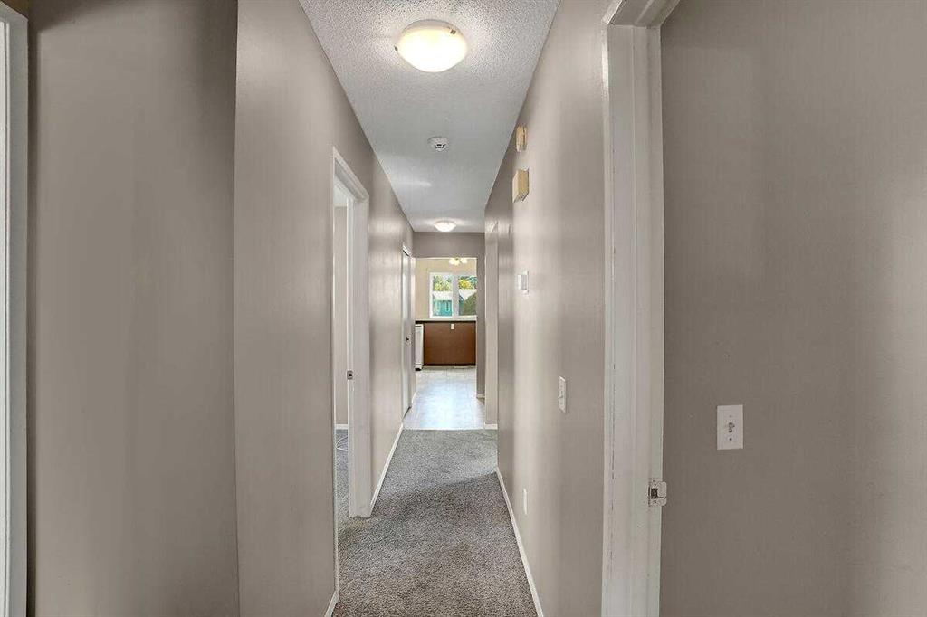 Picture for 151 Midlawn Close SE
