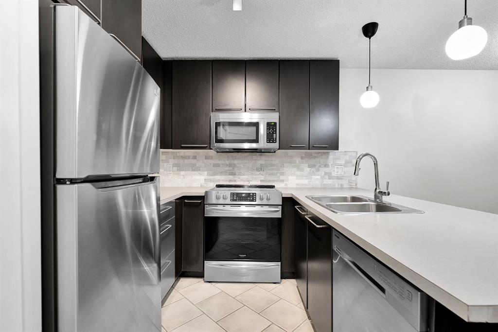 Picture for 132, 35 Richard Court SW