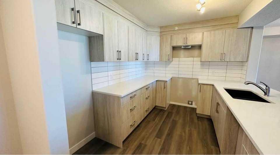 Picture for 2402, 6118 80 Avenue NE