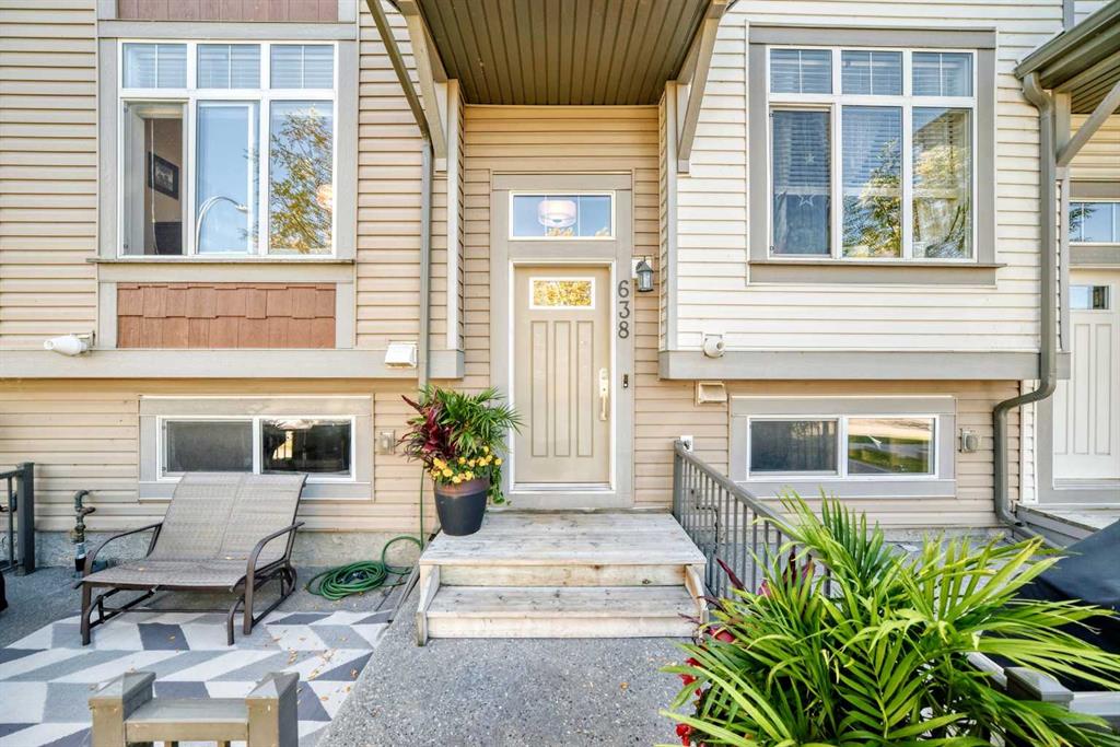 Picture for 638 Copperpond Boulevard SE