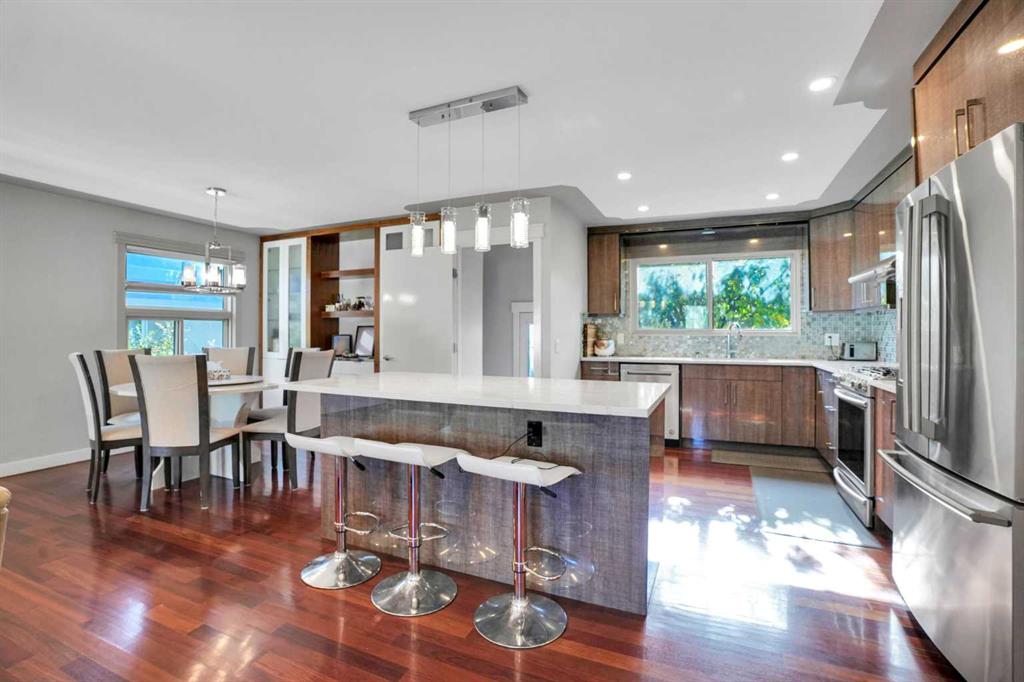 Picture for 1115 Marcombe Crescent NE
