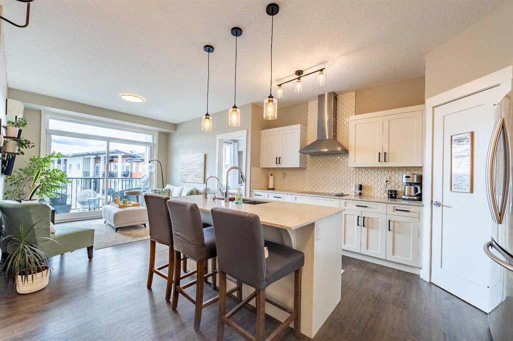 Picture for 412, 10 Walgrove Walk SE