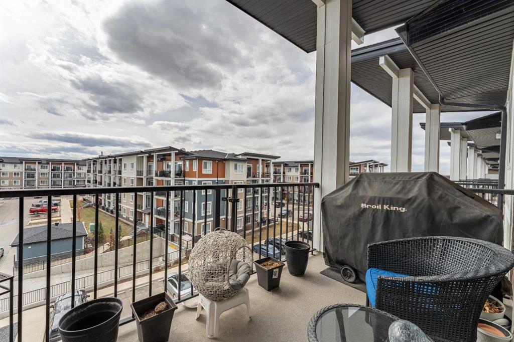Picture for 412, 10 Walgrove Walk SE