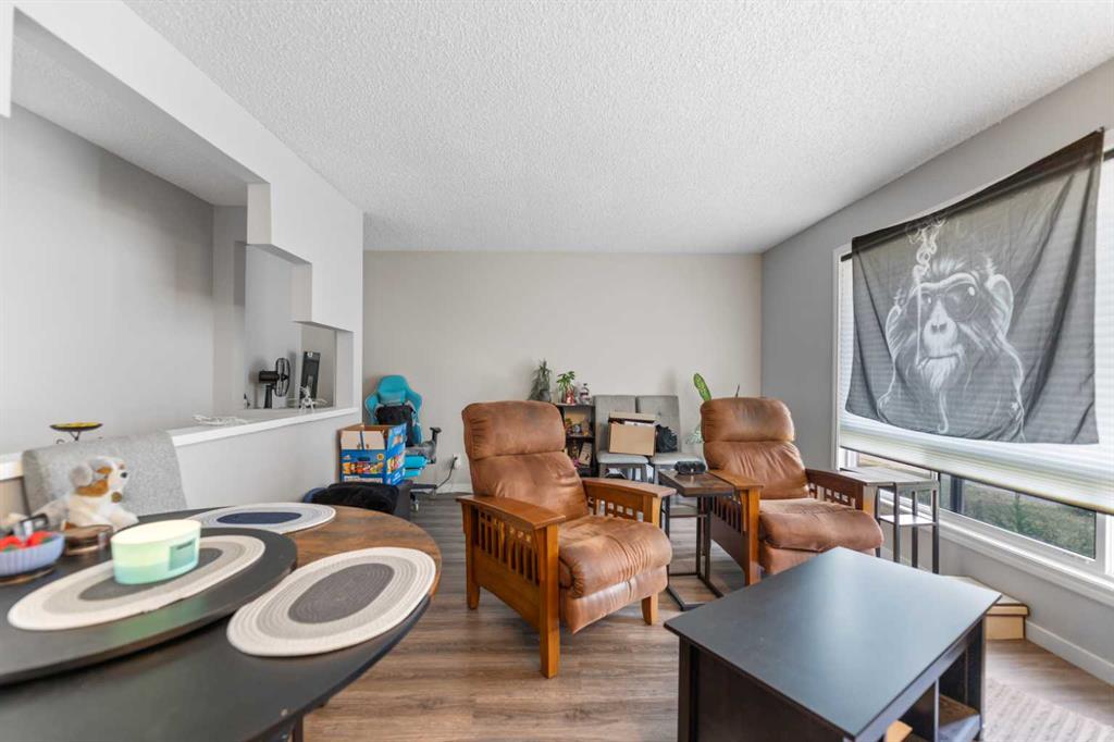 Picture for 67 Falchurch Crescent NE