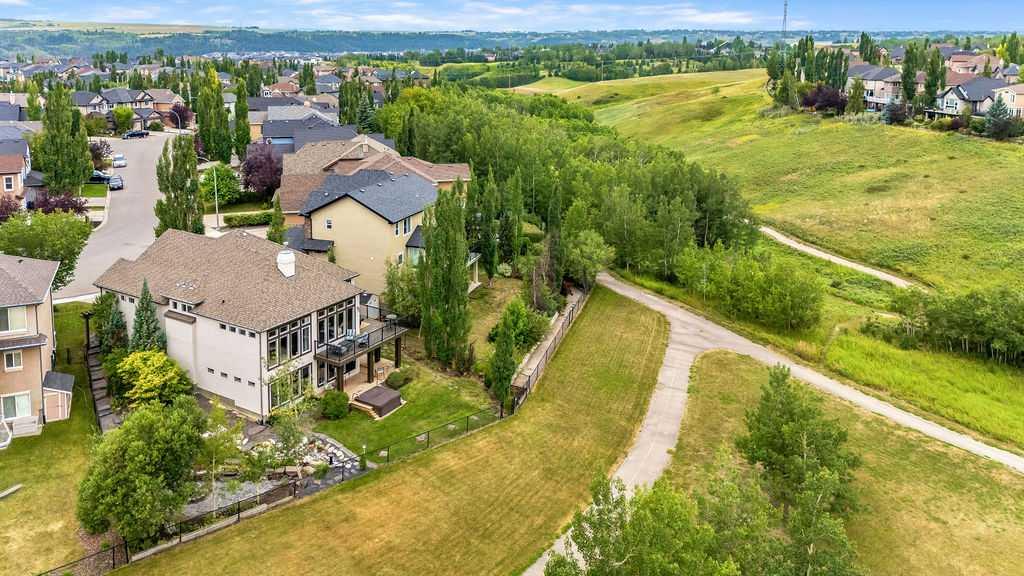 Picture for 22 Tuscany Estates Crescent NW