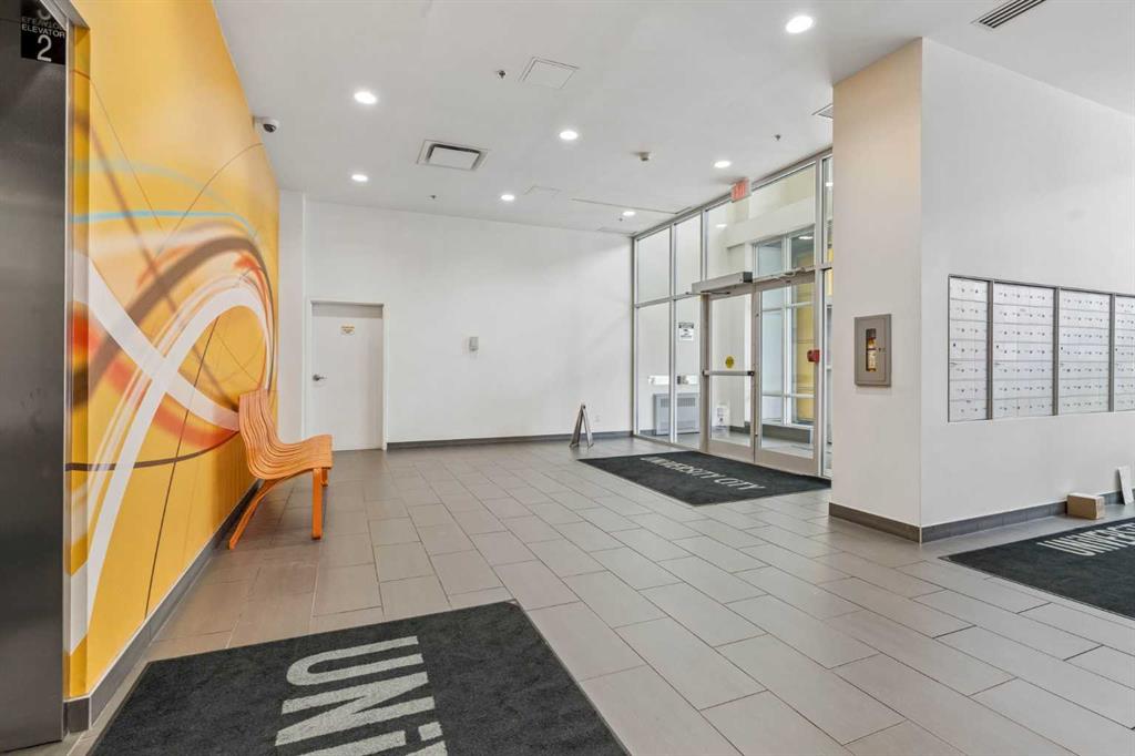 Picture for 908, 3820 Brentwood Road NW