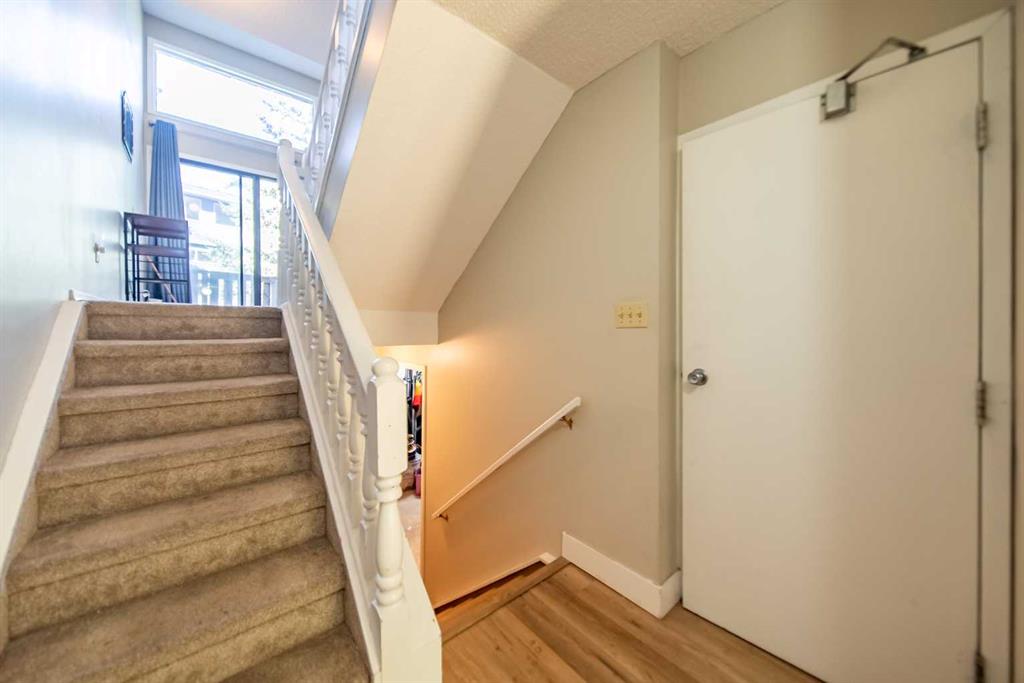 Picture for 22 Point Mckay Court NW