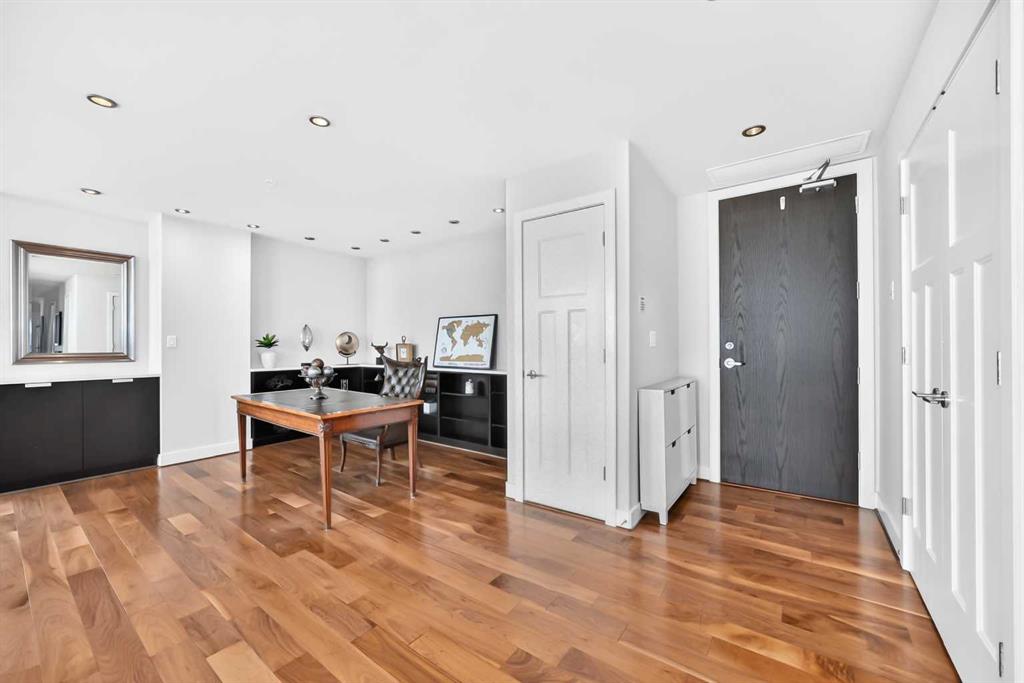 Picture for 3002, 99 Spruce Place SW